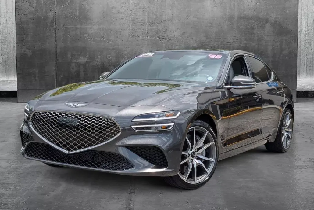 2025 Genesis G70 2.5T photo 1