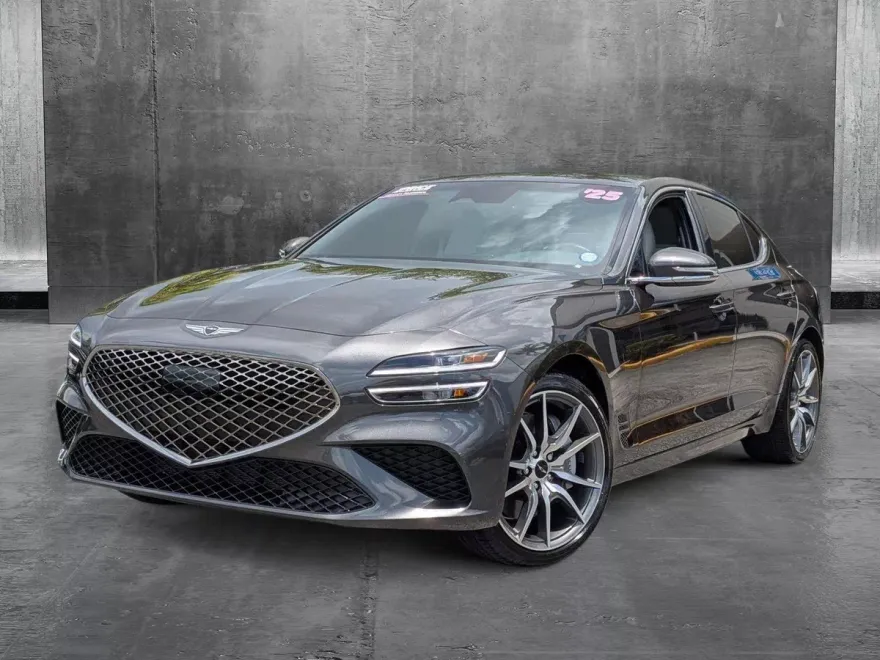2025 Genesis G70 2.5T photo 1