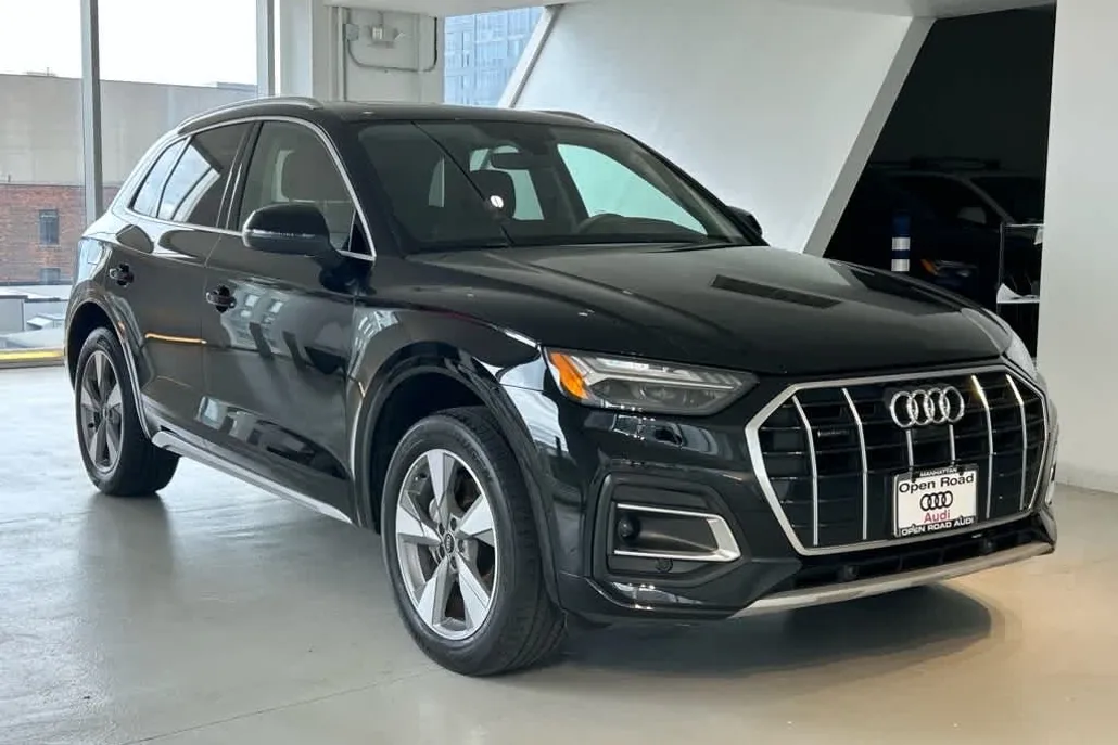 2023 Audi Q5 Prestige 40 TFSI Premium photo 1