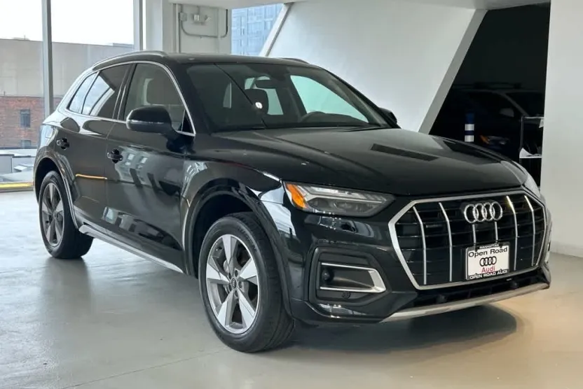 2023 Audi Q5 Prestige 40 TFSI Premium photo 1
