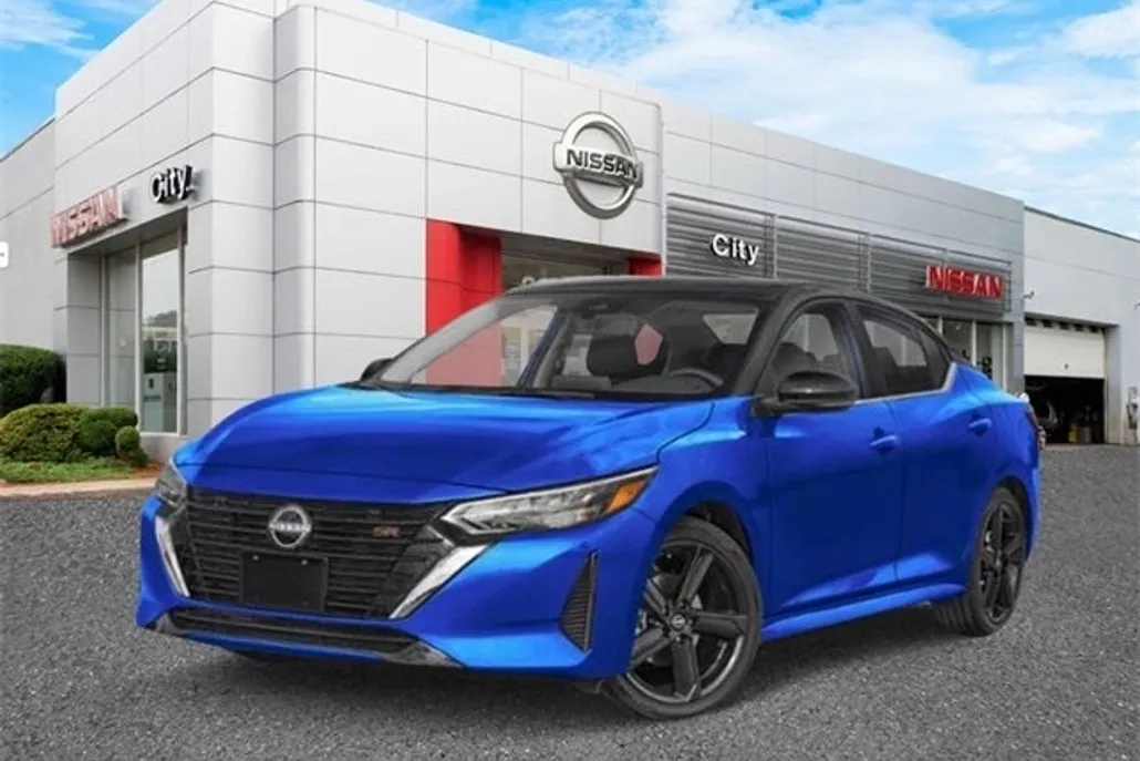 2025 Nissan Sentra SR photo 1
