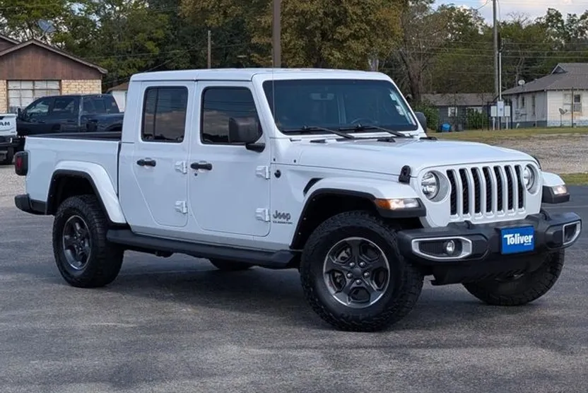 2021 Jeep Gladiator Overland photo 1