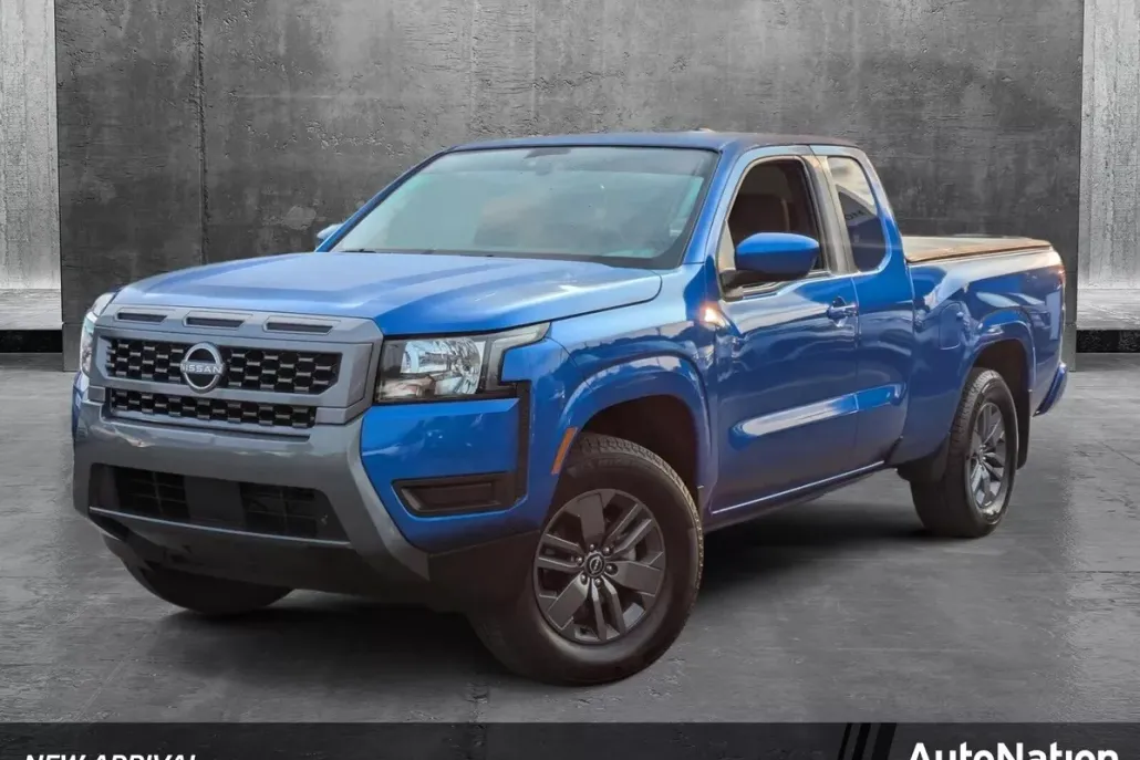 2025 Nissan Frontier SV photo 1
