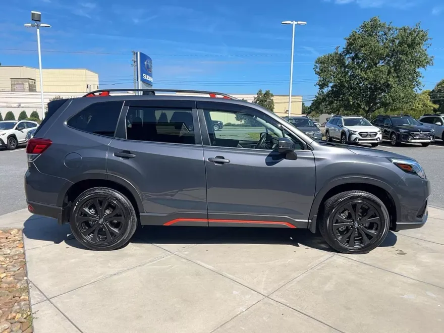 2024 Subaru Forester Sport photo 1
