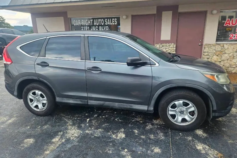 2013 Honda CR-V LX photo 1