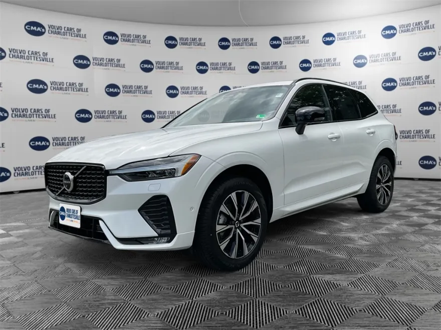 2025 Volvo XC60 B5 Plus photo 1