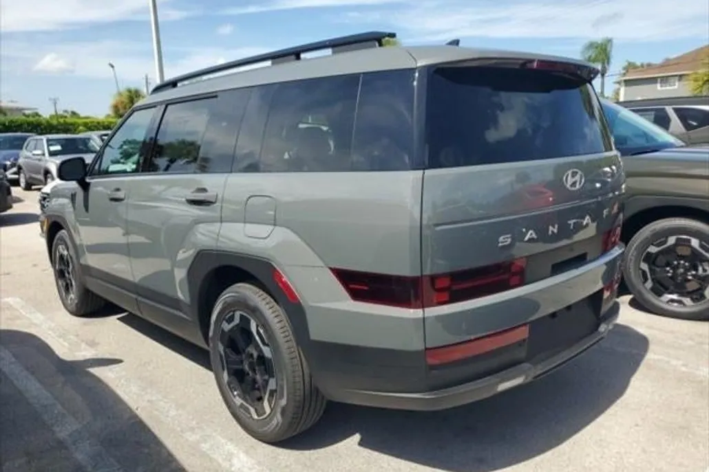 2026 Hyundai Santa Fe SEL photo 1