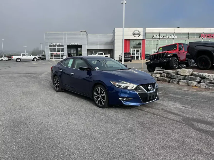 2018 Nissan Maxima S photo 1