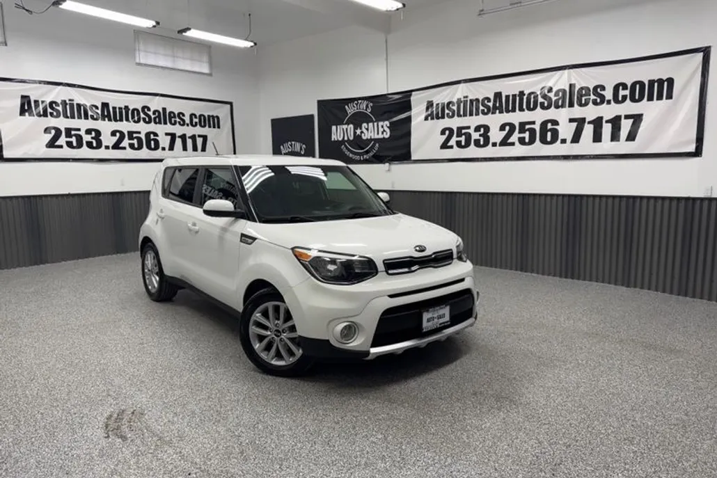 2017 Kia Soul Plus photo 1