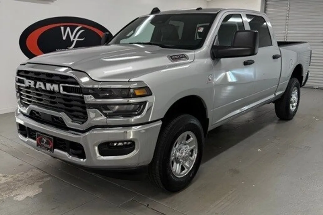 2025 Ram 2500 Tradesman photo 1