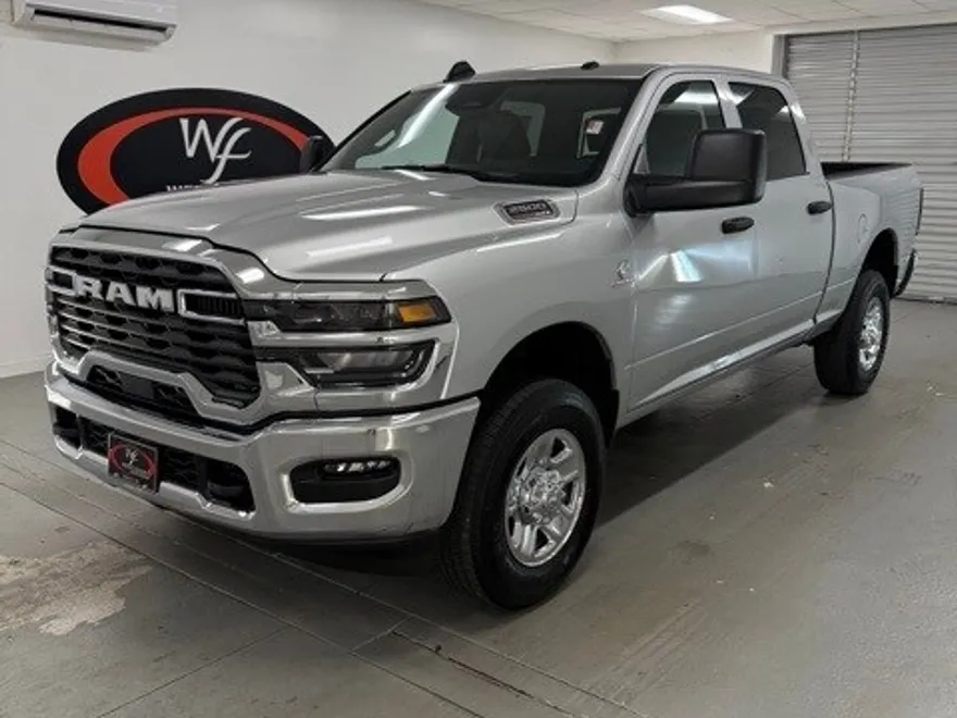2025 Ram 2500 Tradesman photo 1