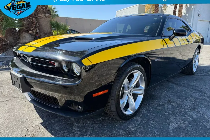 2018 Dodge Challenger R/T photo 1