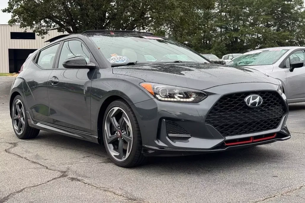2020 Hyundai Veloster Turbo Ultimate photo 1