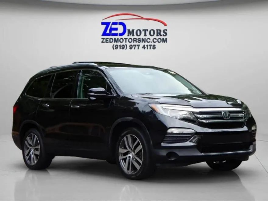 2016 Honda Pilot Touring photo 1