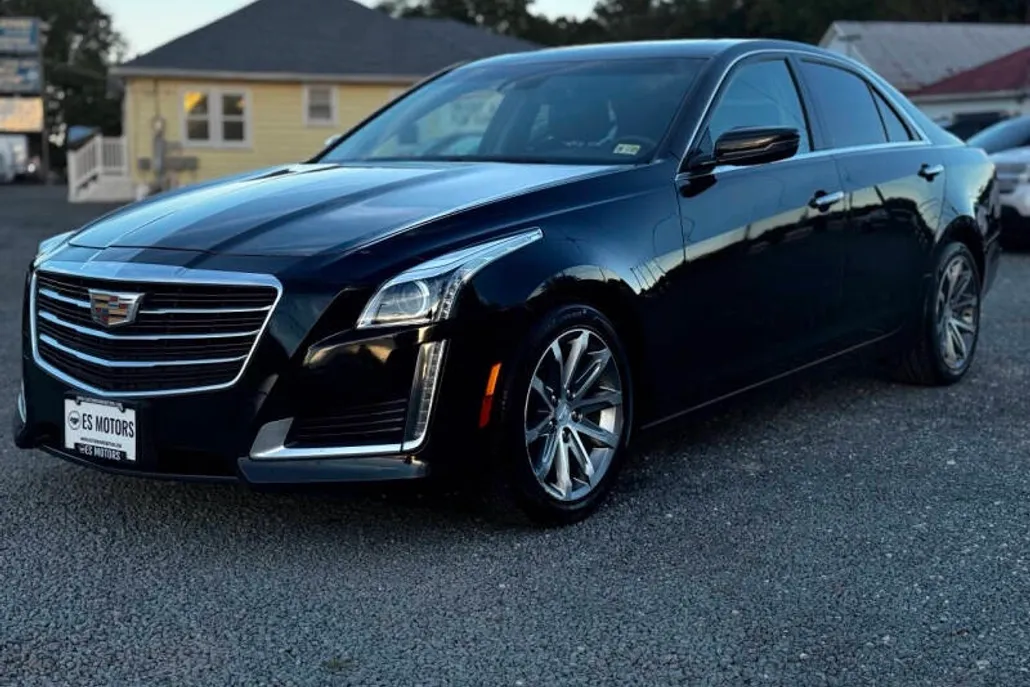 2016 Cadillac CTS Luxury photo 1