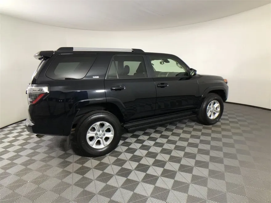 2024 Toyota 4Runner SR5 photo 1