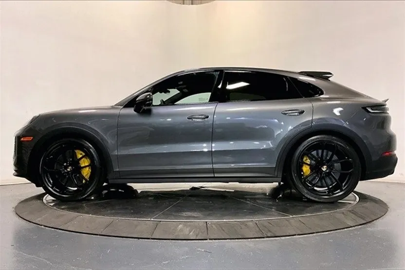 2026 Porsche Cayenne Coupe Turbo GT photo 1