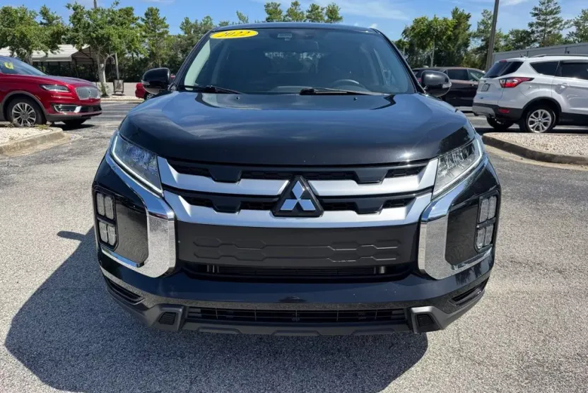 2022 Mitsubishi Outlander Sport ES photo 1