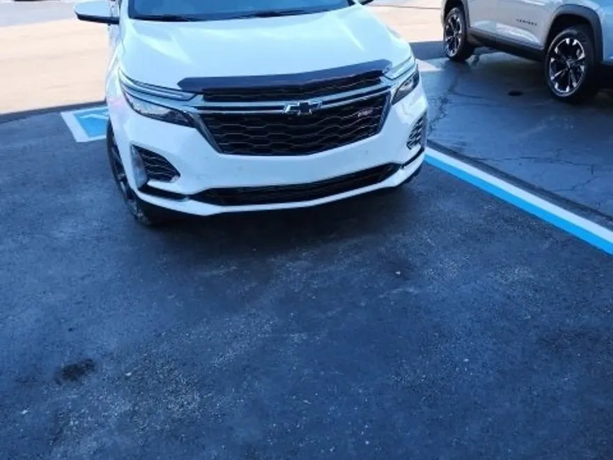 2022 Chevrolet Equinox RS photo 1