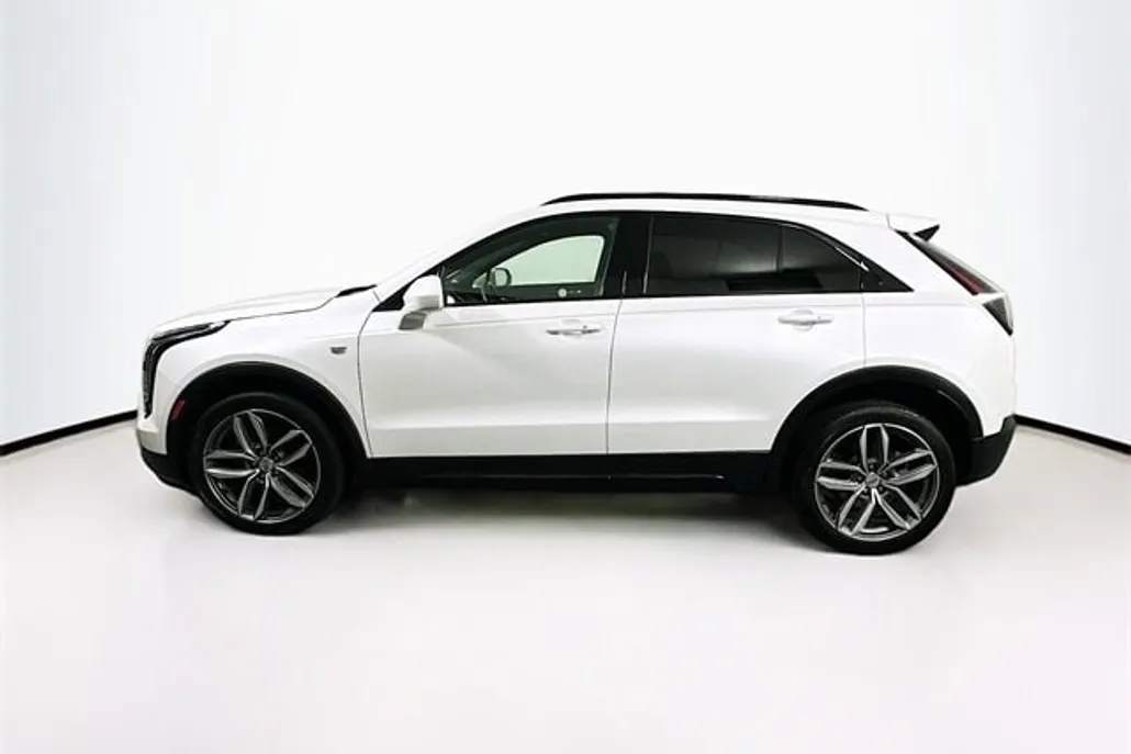 2019 Cadillac XT4 Sport photo 1