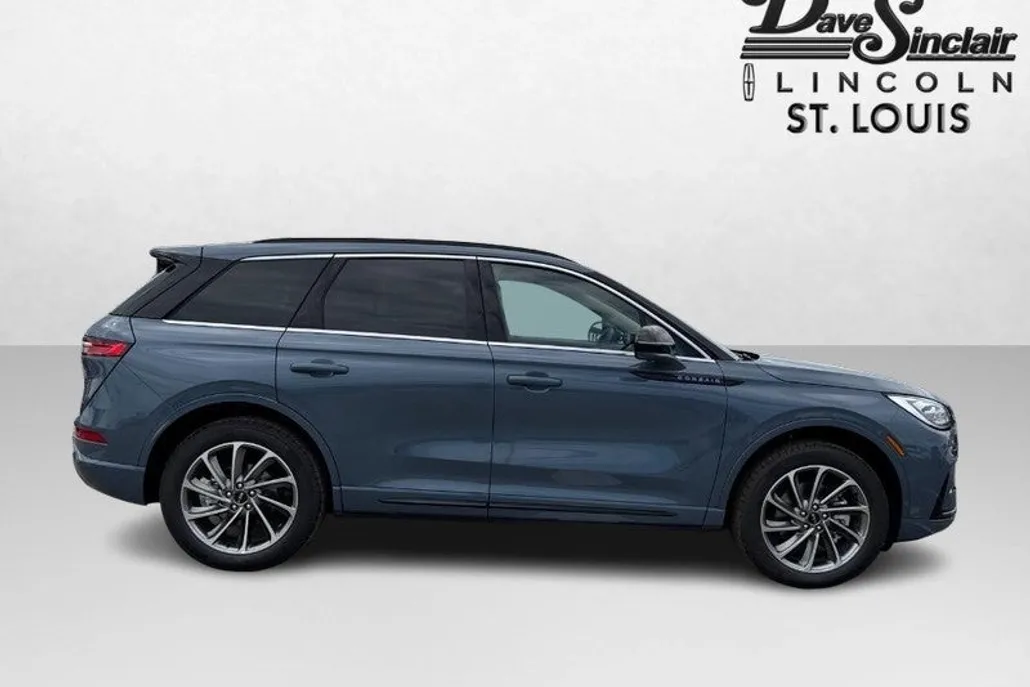 2025 Lincoln Corsair Grand Touring photo 1