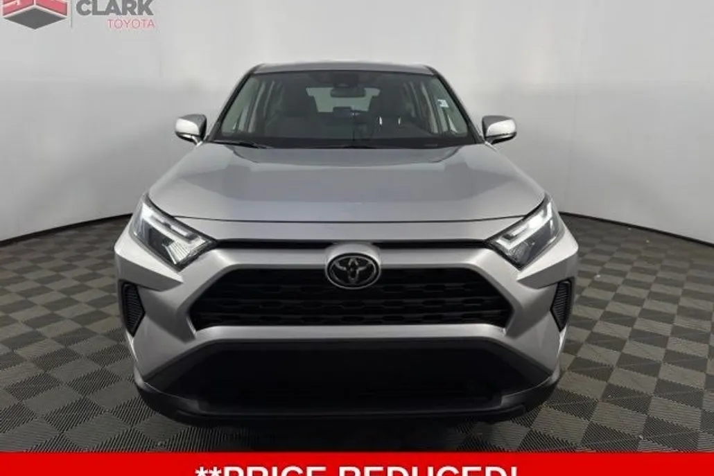 2023 Toyota RAV4 LE Sport photo 1