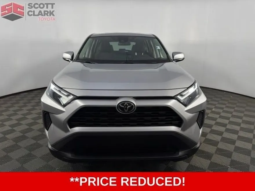 2023 Toyota RAV4 LE Sport photo 1