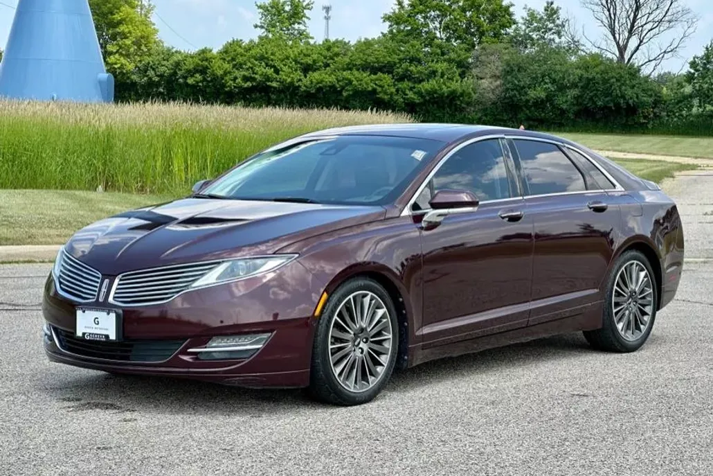 2013 Lincoln MKZ photo 1