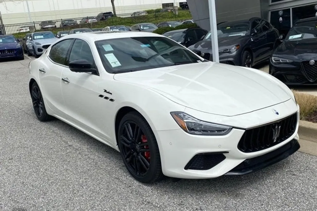 2024 Maserati Ghibli Modena photo 1