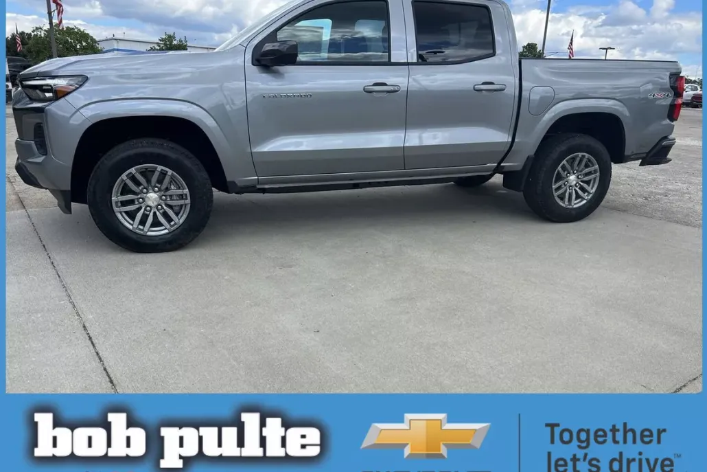 2026 Chevrolet Colorado LT photo 1