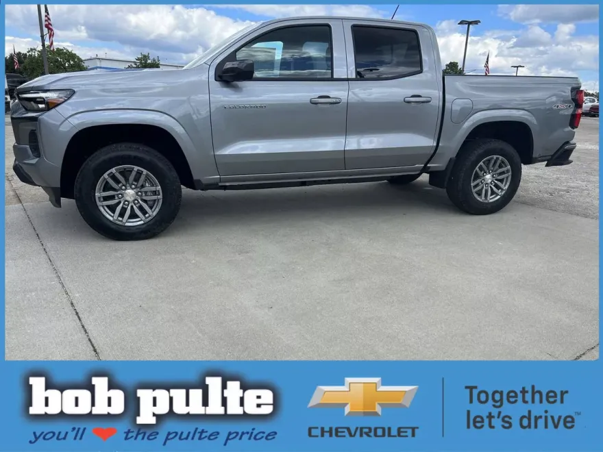 2026 Chevrolet Colorado LT photo 1