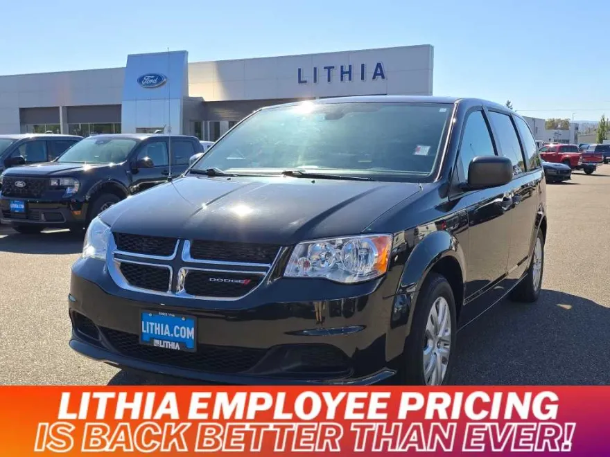 2019 Dodge Grand Caravan SE photo 1