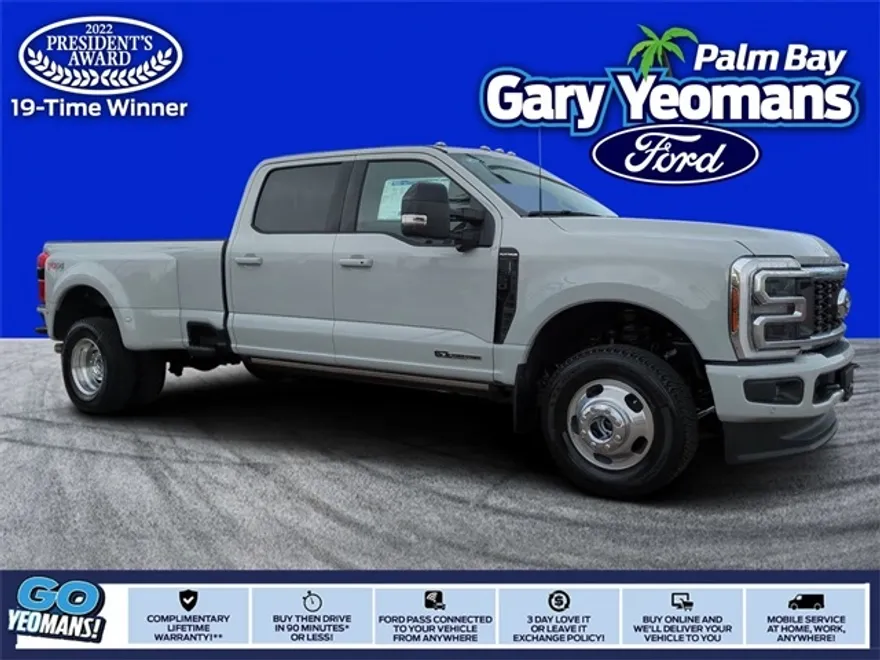 2025 Ford F-350 Platinum photo 1