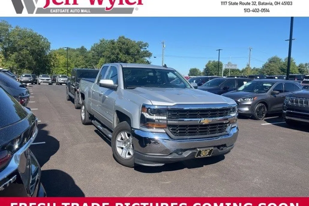 2018 Chevrolet Silverado 1500 LT photo 1