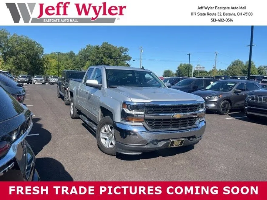 2018 Chevrolet Silverado 1500 LT photo 1