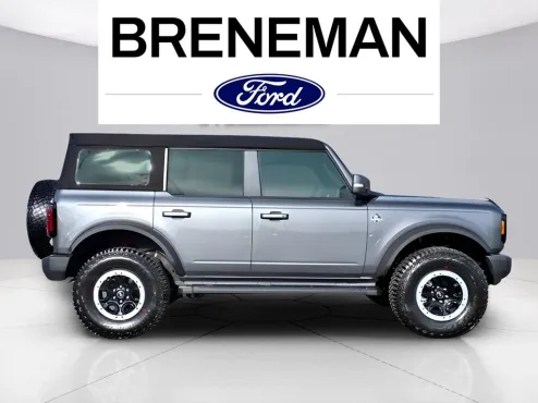 2024 Ford Bronco Outer Banks photo 4