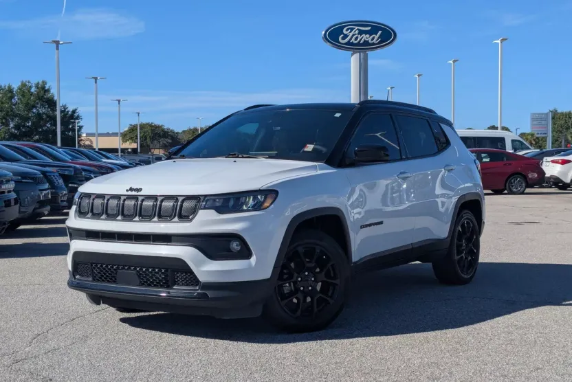 2022 Jeep Compass Altitude photo 1