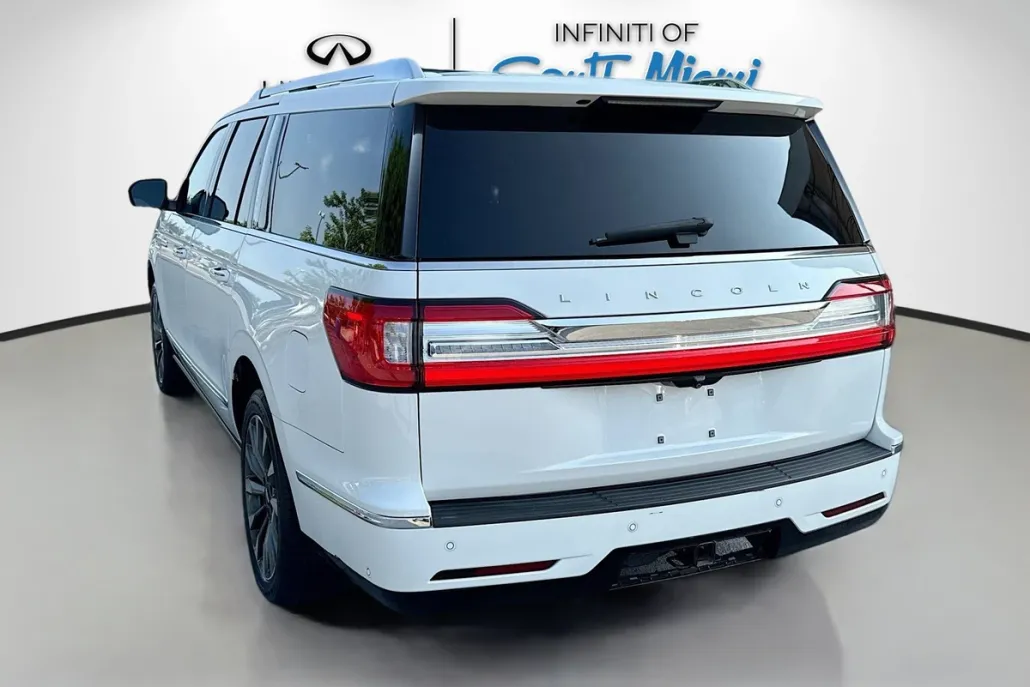 2021 Lincoln Navigator L Reserve photo 1