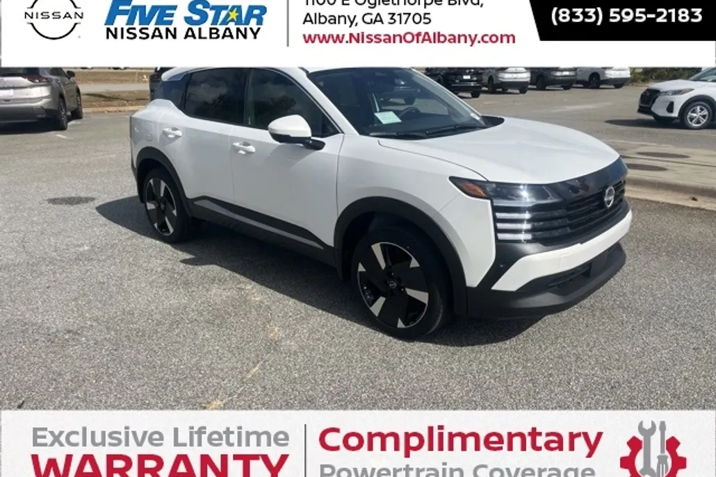 2025 Nissan Kicks SR photo 1