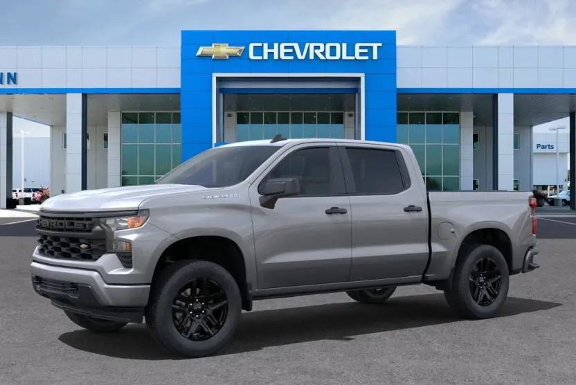 2025 Chevrolet Silverado 1500 Custom photo 1