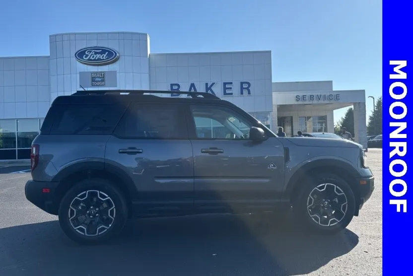 2025 Ford Bronco Sport Outer Banks photo 1
