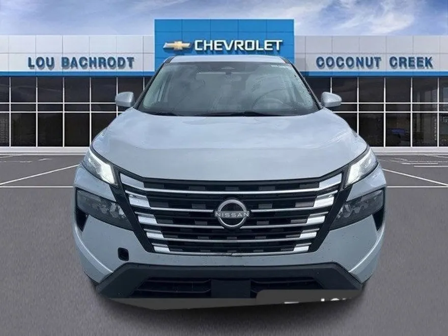 2024 Nissan Rogue SV photo 1