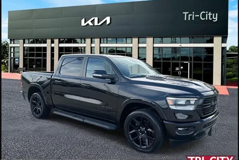 2022 Ram 1500 Laramie photo 1