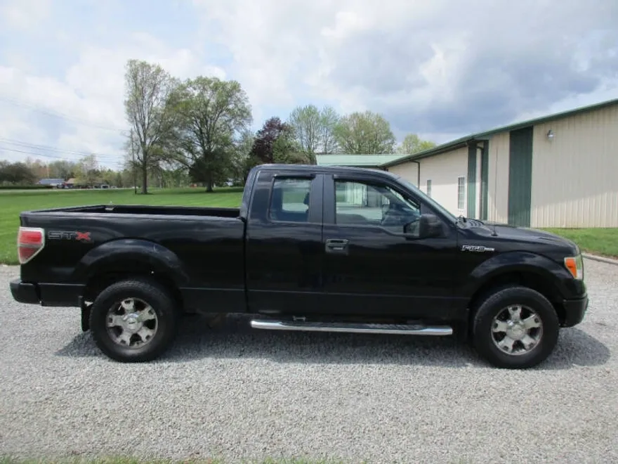 2010 Ford F-150 STX photo 1