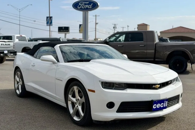 2014 Chevrolet Camaro 2LT photo 1