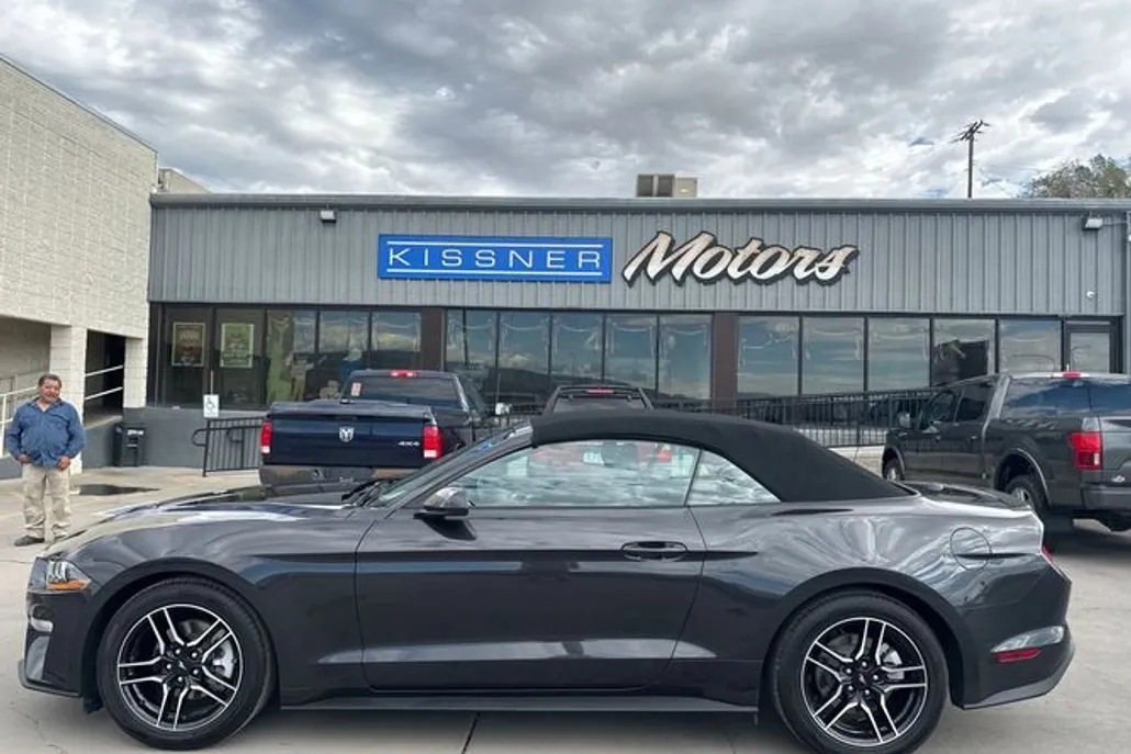 2016 Ford Mustang GT Premium photo 1