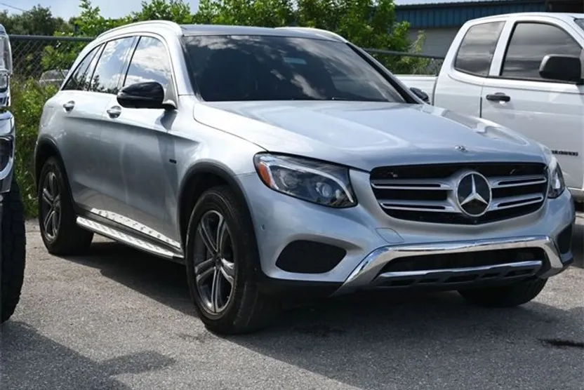 2018 Mercedes Benz GLC 350e 4MATIC photo 1