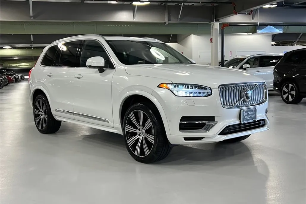 2024 Volvo XC90 Recharge T8 Ultimate photo 1