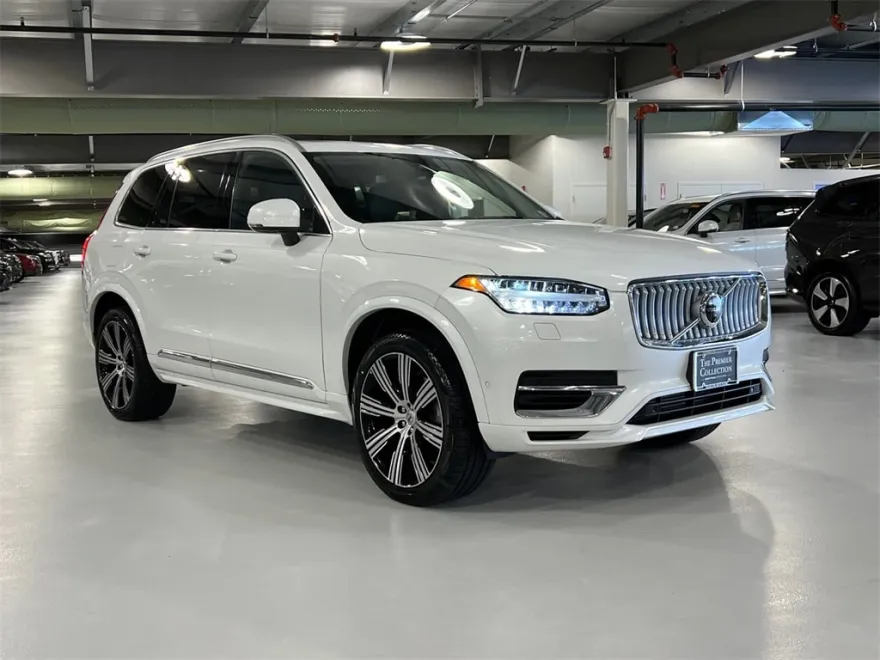 2024 Volvo XC90 Recharge T8 Ultimate photo 1