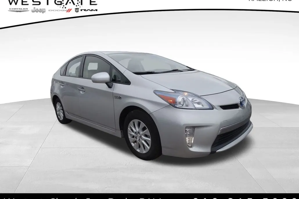 2012 Toyota Prius Plug-in Base photo 1